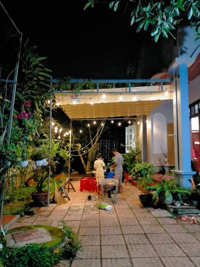 Ly'S Homestay Gia Nghĩa Esterno foto