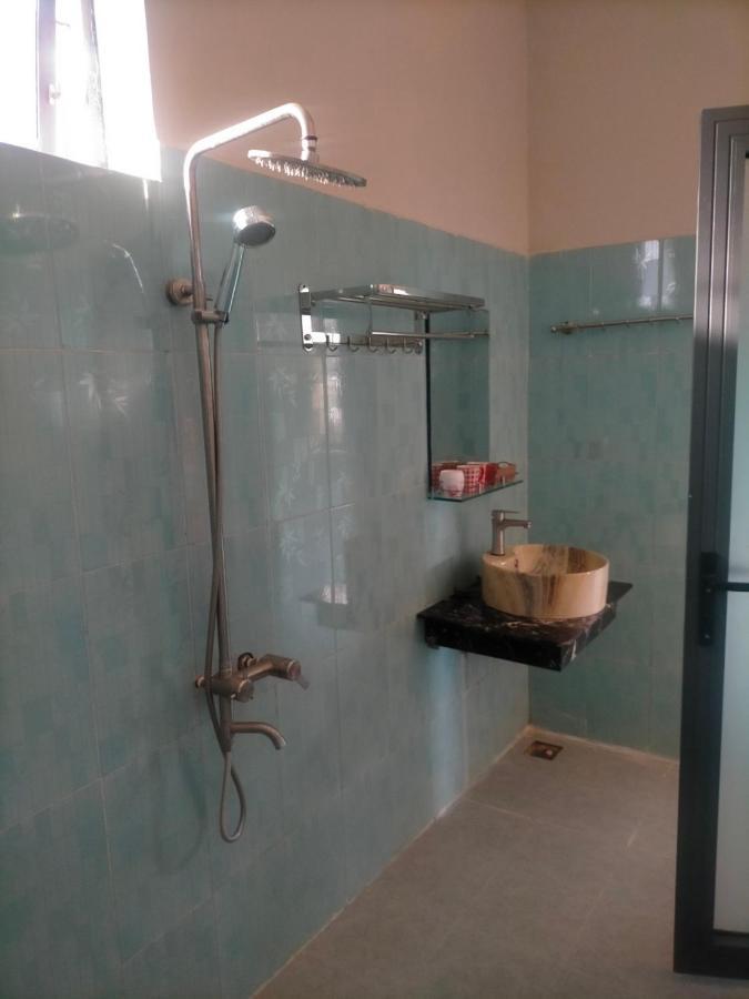 Ly'S Homestay Gia Nghĩa Esterno foto