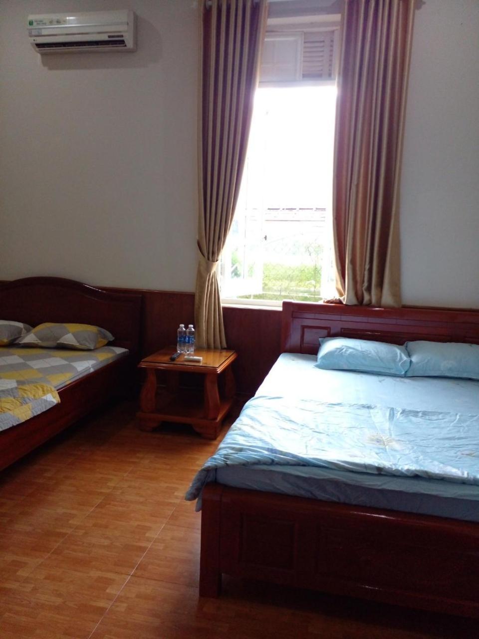 Ly'S Homestay Gia Nghĩa Esterno foto