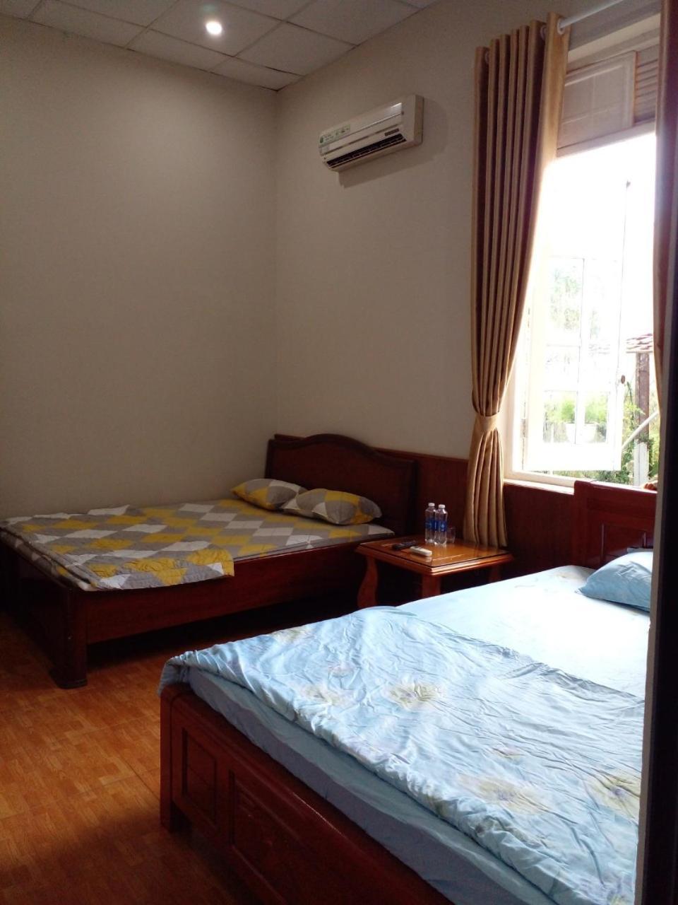 Ly'S Homestay Gia Nghĩa Esterno foto